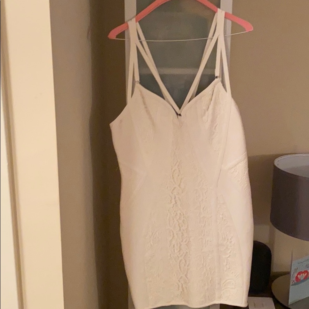 Bebe dress